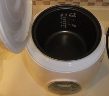 日立海外用炊飯器-2.jpg